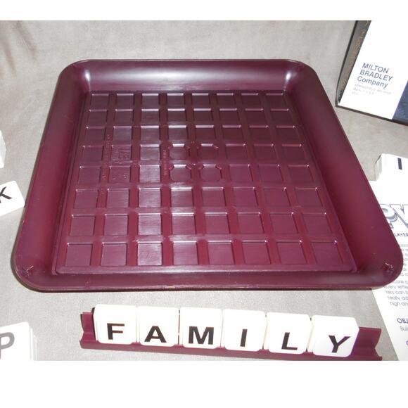 Vintage 1983 Upwords Milton Bradley #4312 Complete 3-Dimensional Word Game - Picture 5 of 10